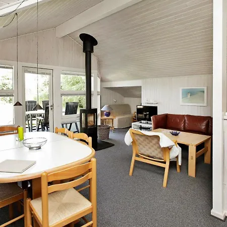 Vakantiehuis Three-bedroom In 6 Nordenbro Vesteregn